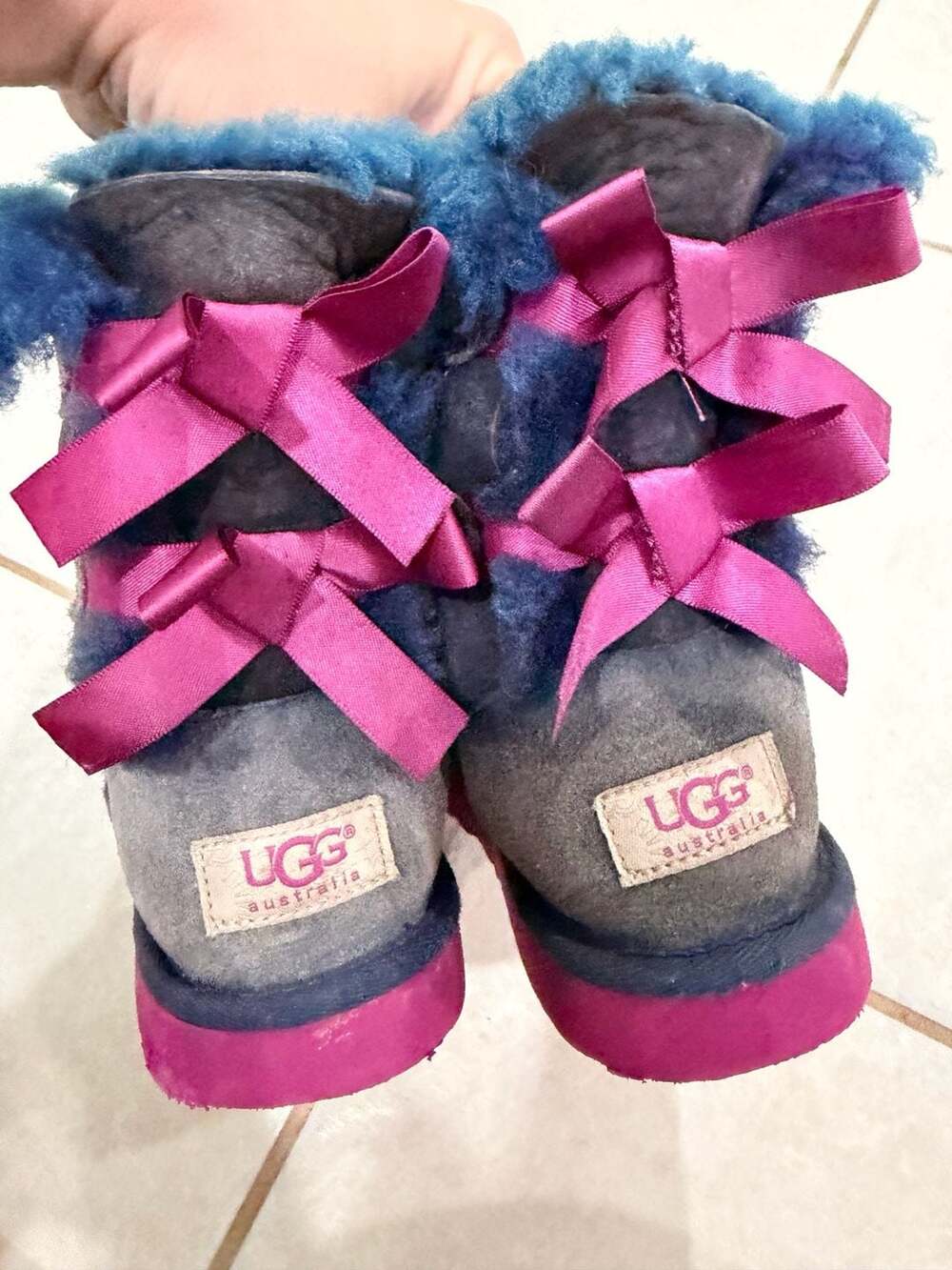 UGG Australia Bailey Bow Boots Size 2 Youth